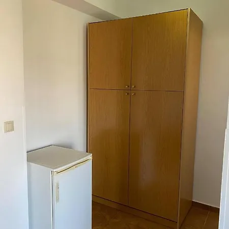 Mondi Gasthuis Ksamil