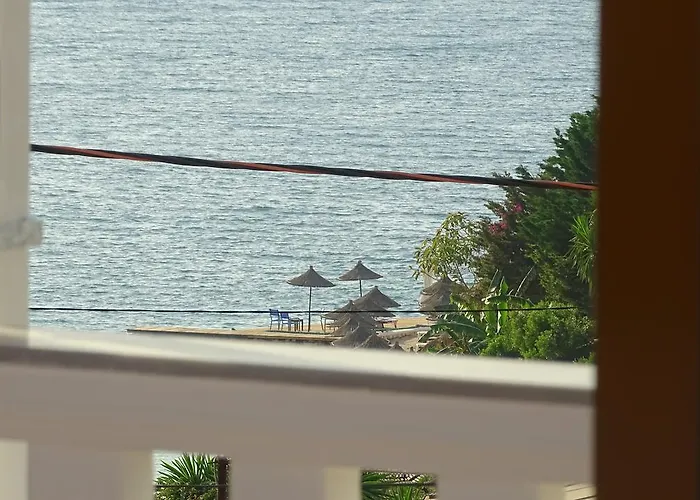 Mondi Konukevi Ksamil